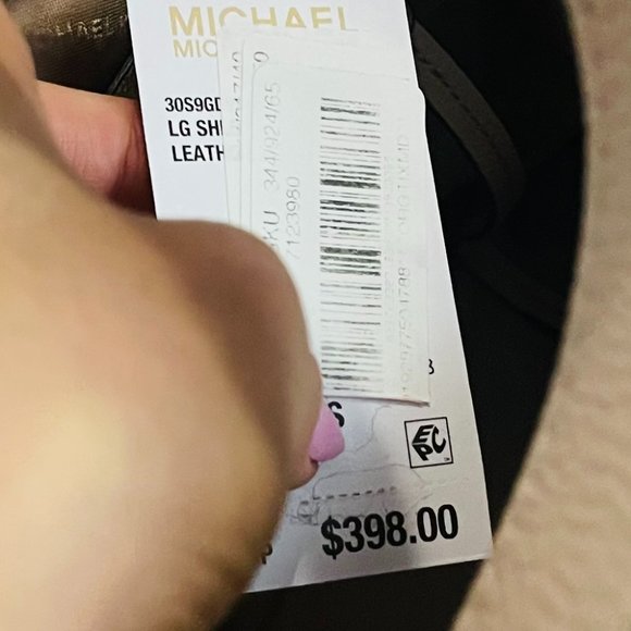 Michael Kors Devon Large Leather Hobo Shoulder Bag Tote original price $398 pink - Picture 16 of 16